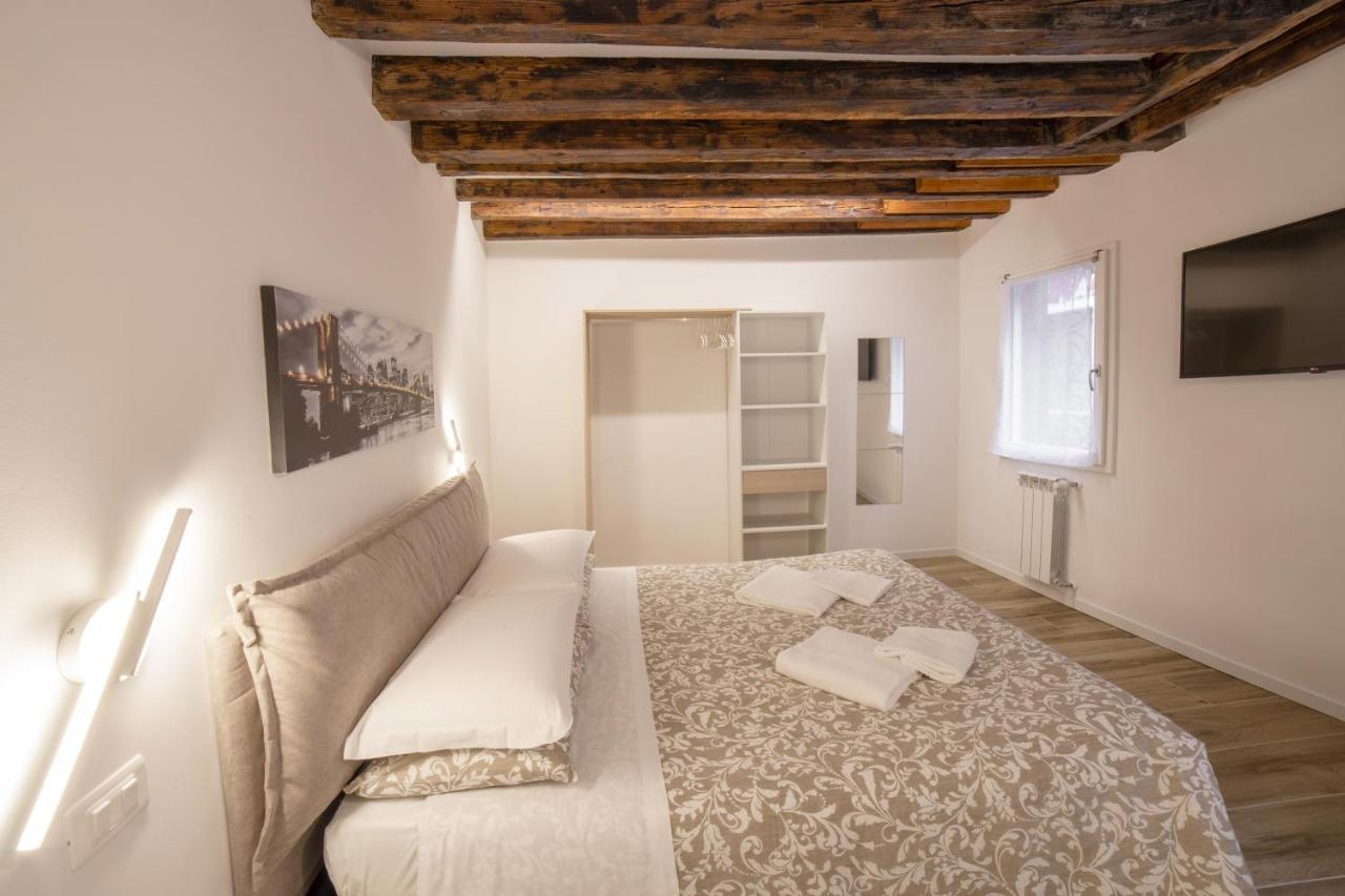 Apartamento Primo Piano Venice, Castello Vicino Biennale *